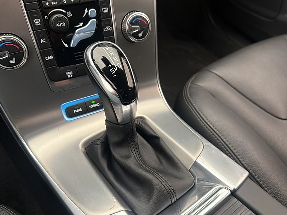 Volvo V60 23 of 27