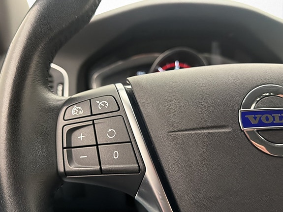 Volvo V60 17 of 27