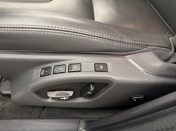 Volvo V60 15 of 27