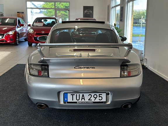 Porsche 911 Carrera 3 of 25