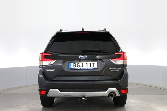 Subaru Forester 4 of 25