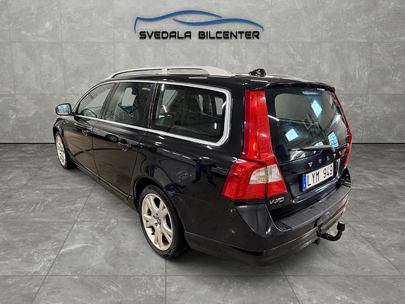 Volvo V70 4 of 16