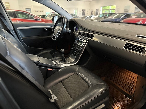 Volvo V70 18 of 22