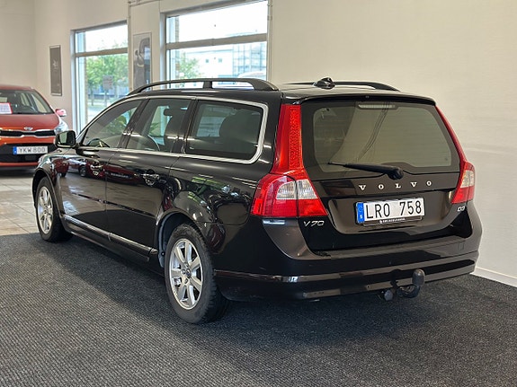 Volvo V70 8 of 22