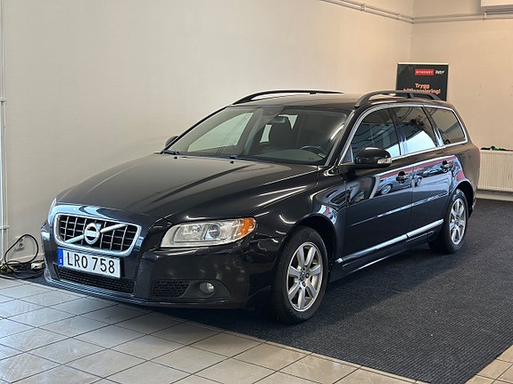 Volvo V70 4 of 22