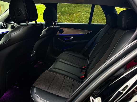Mercedes-Benz E220 8 of 11