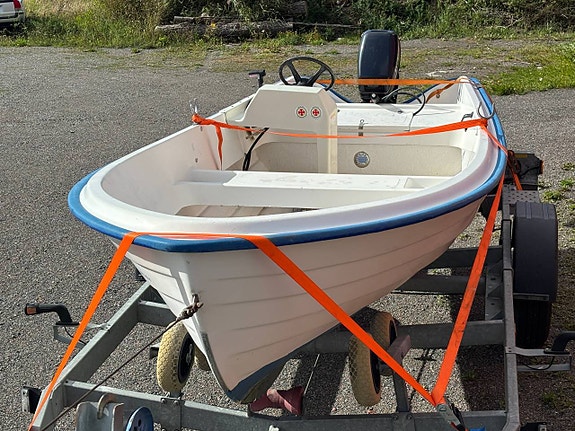 Askeladden 430 Styrpulpet | Evinrude 15 hk | 30-trailer