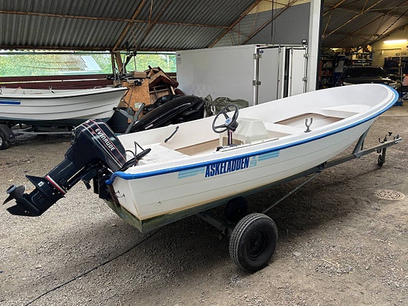Askeladden 430 Styrpulpet | Evinrude 15 hk | 30-trailer 4 of 6