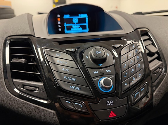 Ford Fiesta 15 of 26
