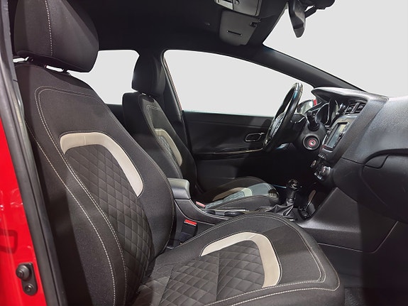 Kia Ceed 21 of 30