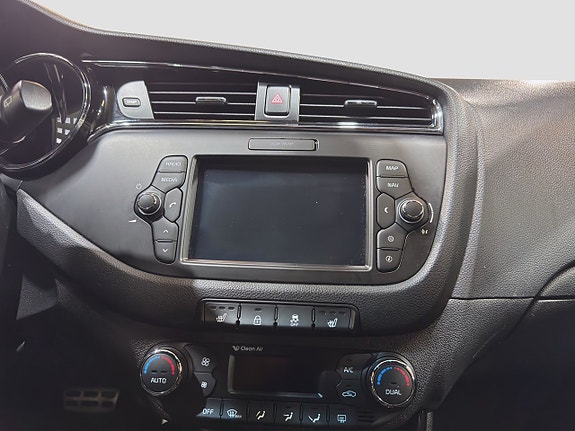 Kia Ceed 14 of 30