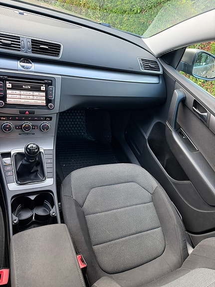 Volkswagen Passat 8 of 11