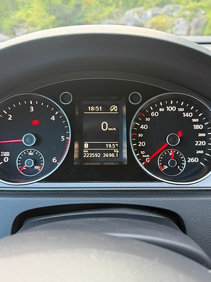 Volkswagen Passat 11 of 11