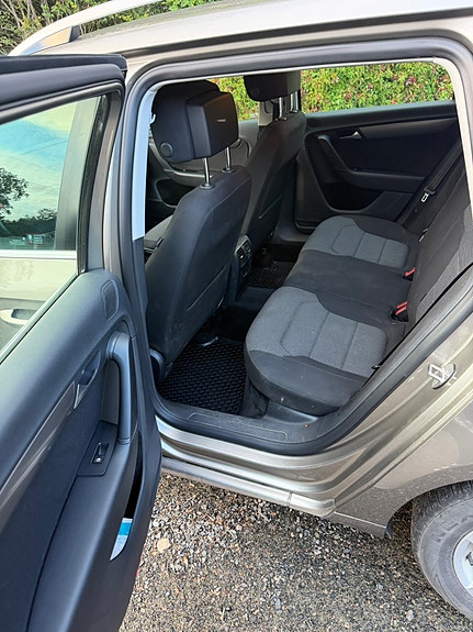 Volkswagen Passat 7 of 11