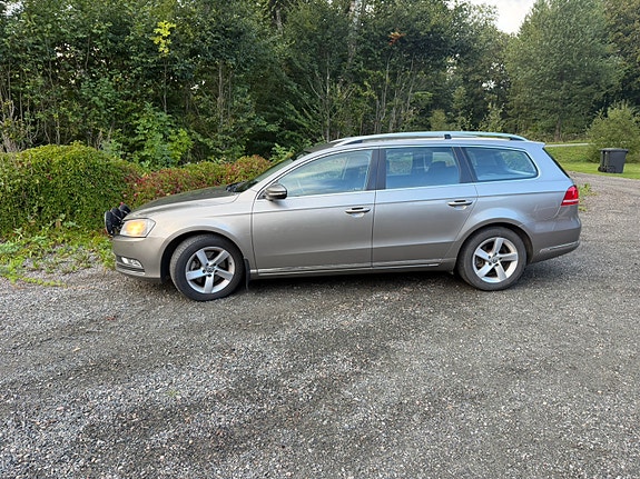 Volkswagen Passat 6 of 11