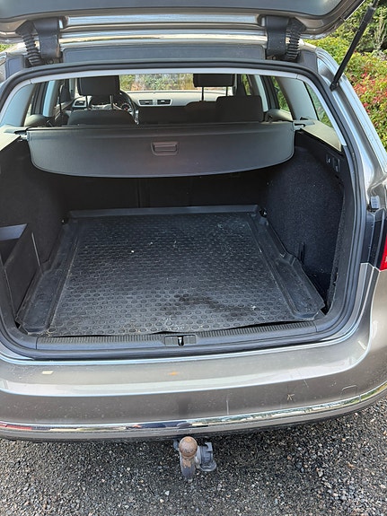 Volkswagen Passat 3 of 11