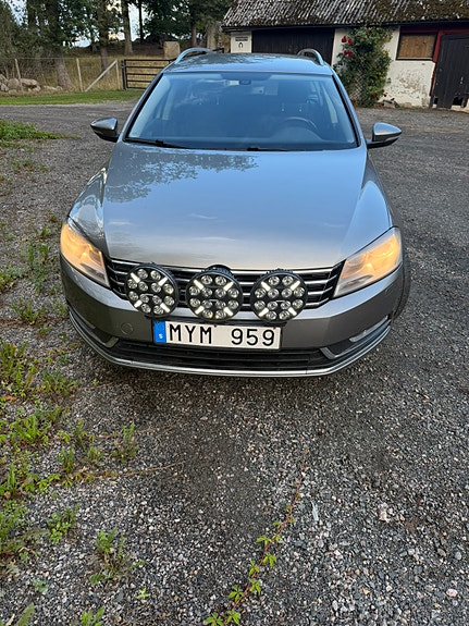 Volkswagen Passat 10 of 11