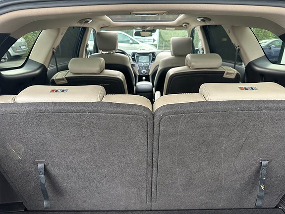 Hyundai Grand Santa Fe 30 of 30