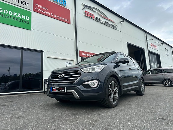 Hyundai Grand Santa Fe 3 of 30