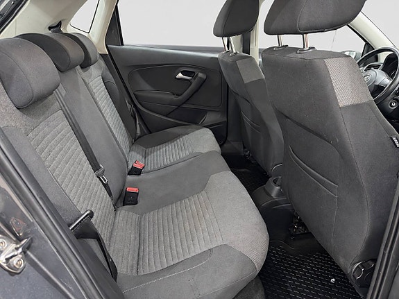 Volkswagen Polo 18 of 22