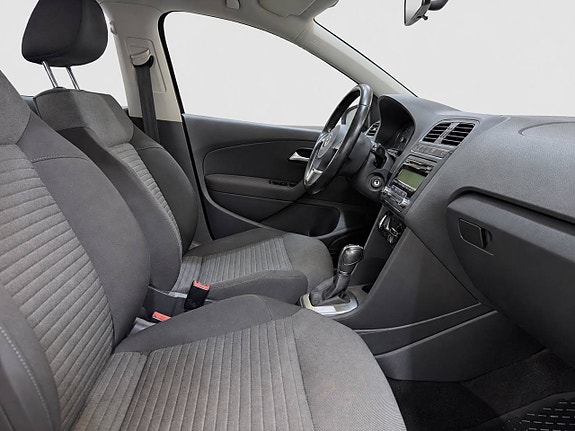 Volkswagen Polo 16 of 22