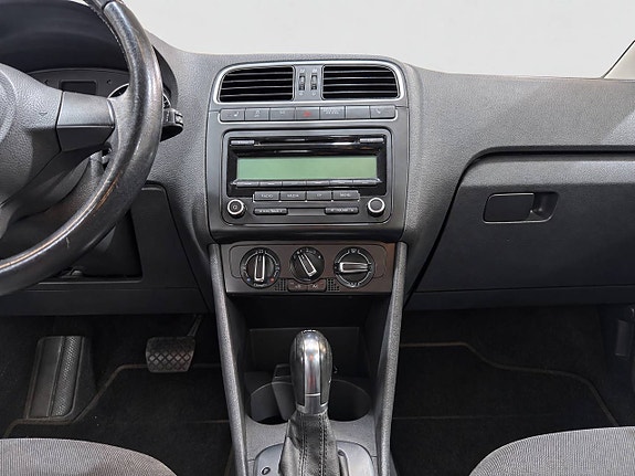Volkswagen Polo 13 of 22