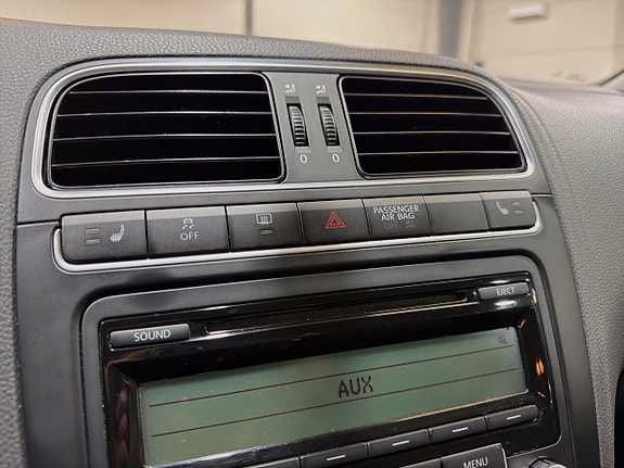 Volkswagen Polo 19 of 22