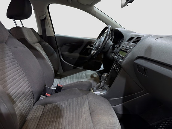 Volkswagen Polo 16 of 22
