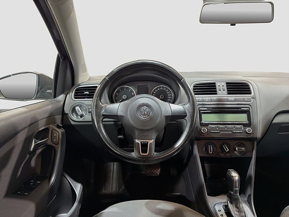 Volkswagen Polo 12 of 22