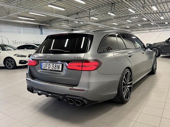 Mercedes-Benz E53 10 of 24