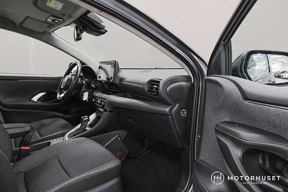 Toyota Yaris 9 of 20