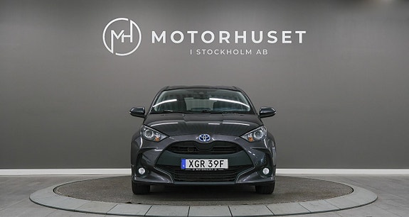 Toyota Yaris 2 of 20