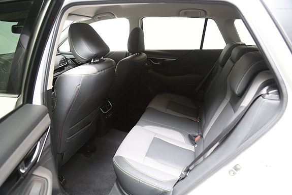 Subaru Outback 23 of 26