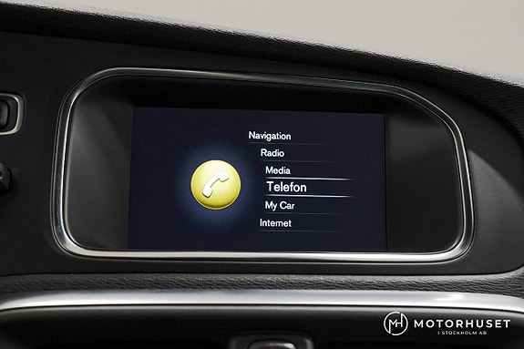 Volvo V40 13 of 19
