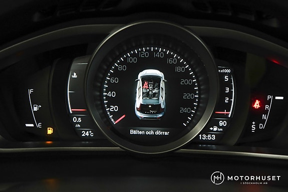 Volvo V40 14 of 19