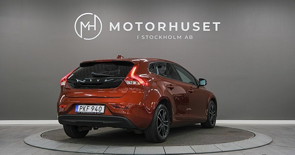 Volvo V40 6 of 19