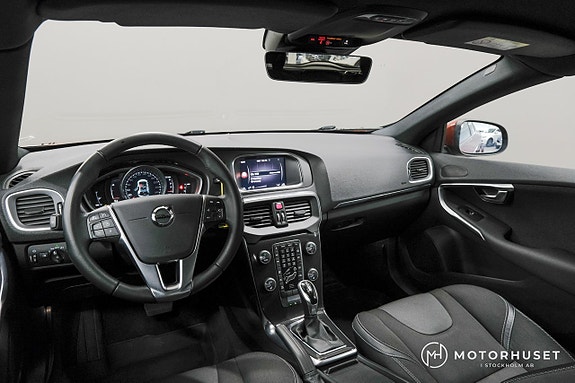 Volvo V40 8 of 19