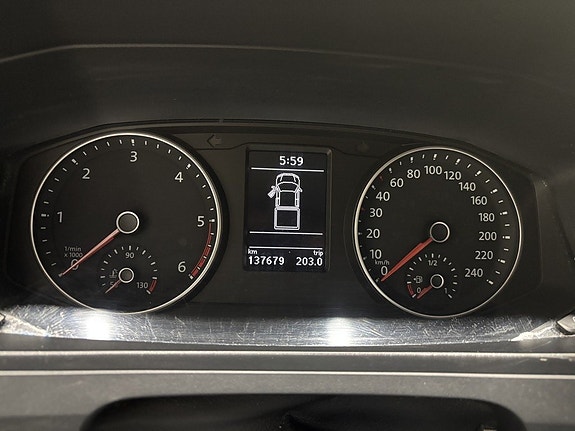 Volkswagen Transporter 26 of 27
