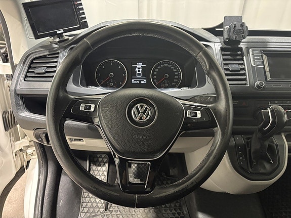 Volkswagen Transporter 16 of 27