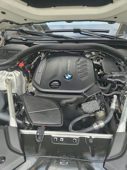 BMW 520d 4 of 14