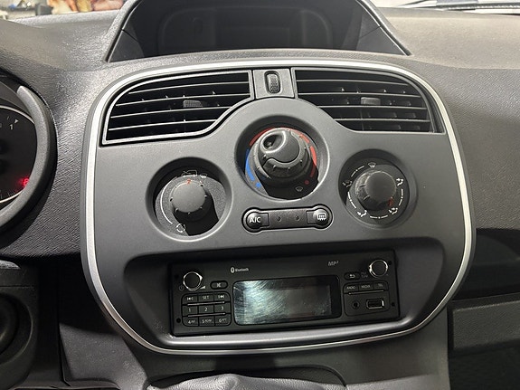 Renault Kangoo Express 18 of 27