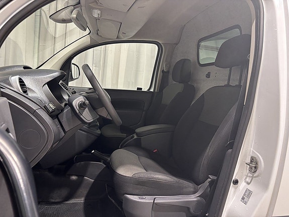 Renault Kangoo Express 13 of 27