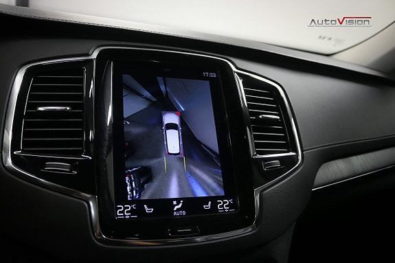 Volvo XC90 25 of 30