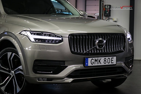 Volvo XC90 4 of 30