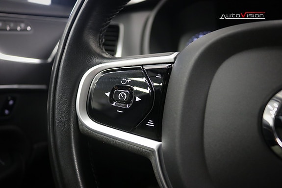 Volvo XC90 21 of 30