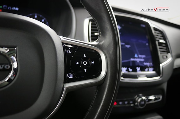 Volvo XC90 24 of 30