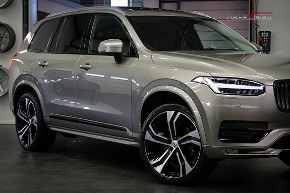 Volvo XC90 3 of 30