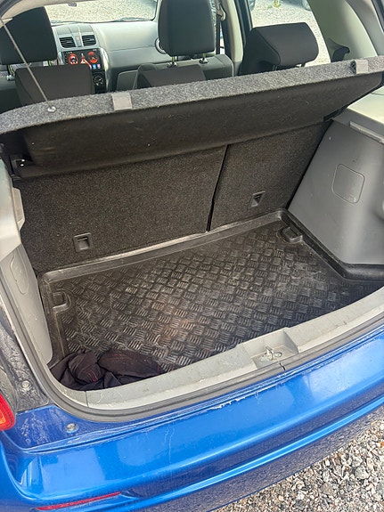 Suzuki SX4 9 of 9