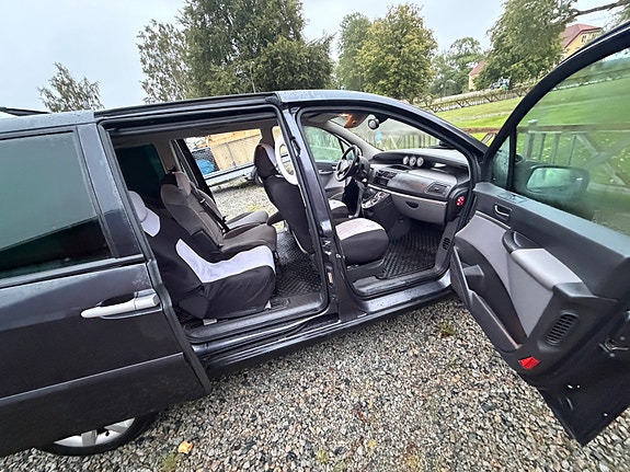 Peugeot 807 2 of 3