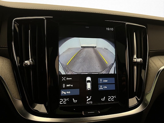 Volvo V60 24 of 30